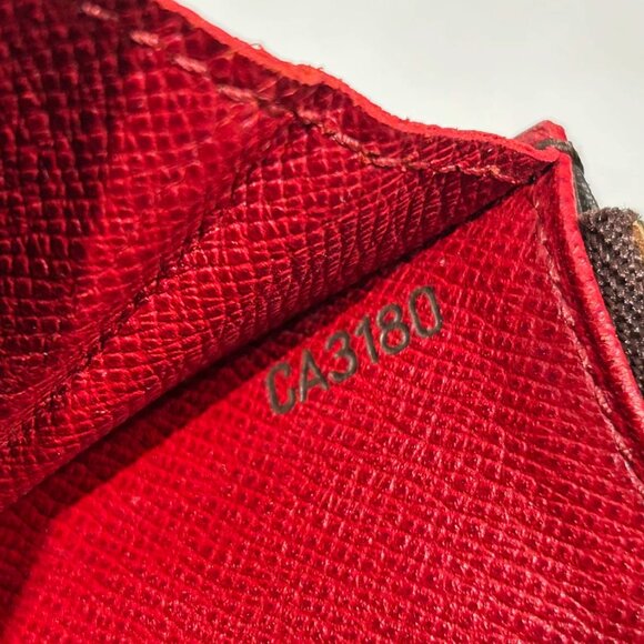 ✨Authentic Louis Vuitton Emilie Monogram Wallet WITH FREE Chain on Wallet - Picture 5 of 6